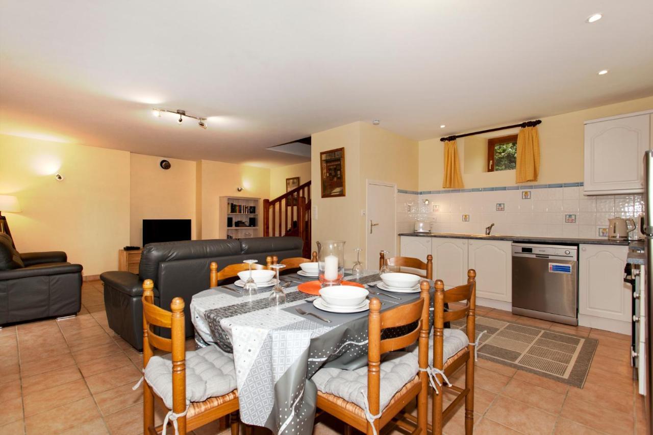Stone Cottage With Modern Cosy Interior Near To Josselin Perfect Retreat For Writers Or Star Gazers Guegon ภายนอก รูปภาพ