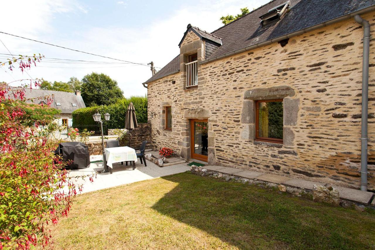 Stone Cottage With Modern Cosy Interior Near To Josselin Perfect Retreat For Writers Or Star Gazers Guegon ภายนอก รูปภาพ