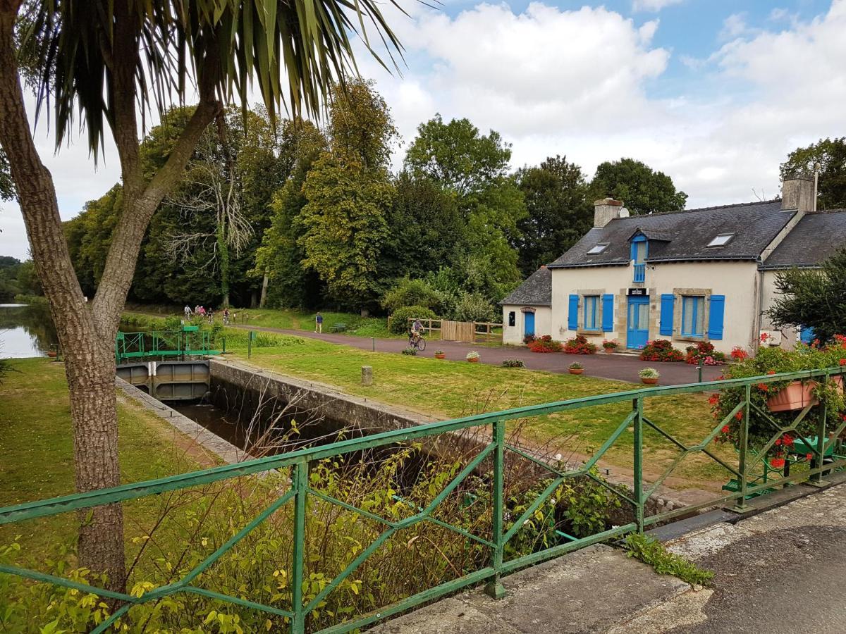 Stone Cottage With Modern Cosy Interior Near To Josselin Perfect Retreat For Writers Or Star Gazers Guegon ภายนอก รูปภาพ